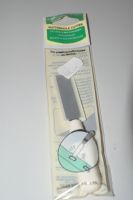 CLOVER BUTTONHOLE CUTTER